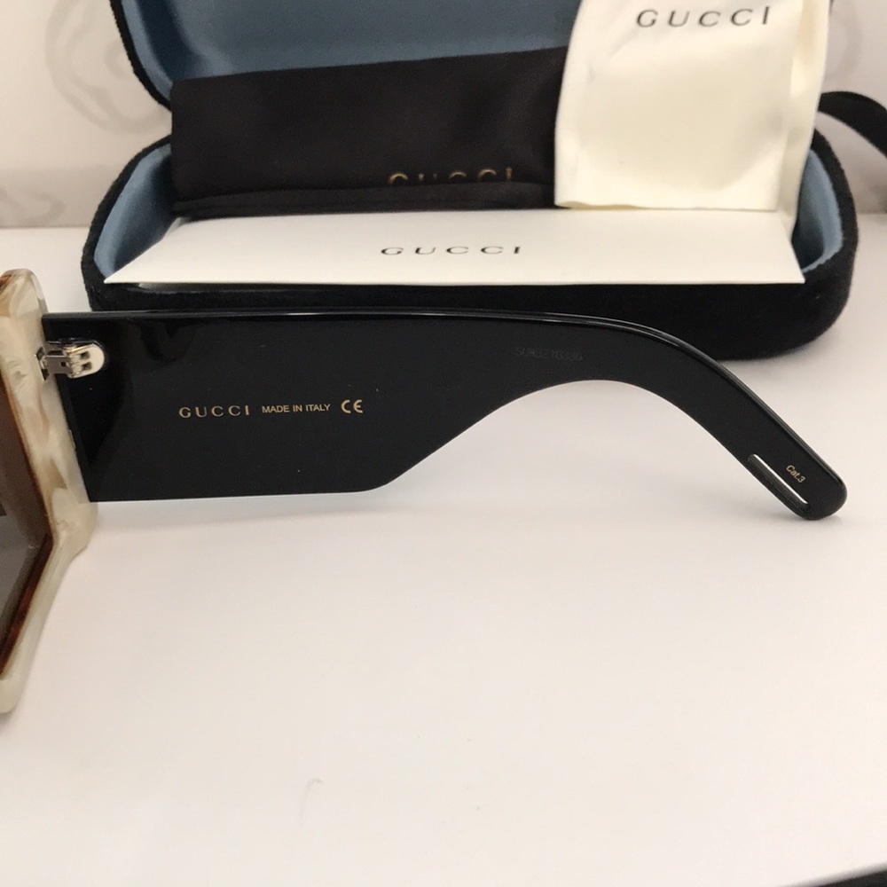 Gucci GG0543S 002 Ivory Black Oversized Rectangular Sunglasses Brown Lens - Picture 7 of 12